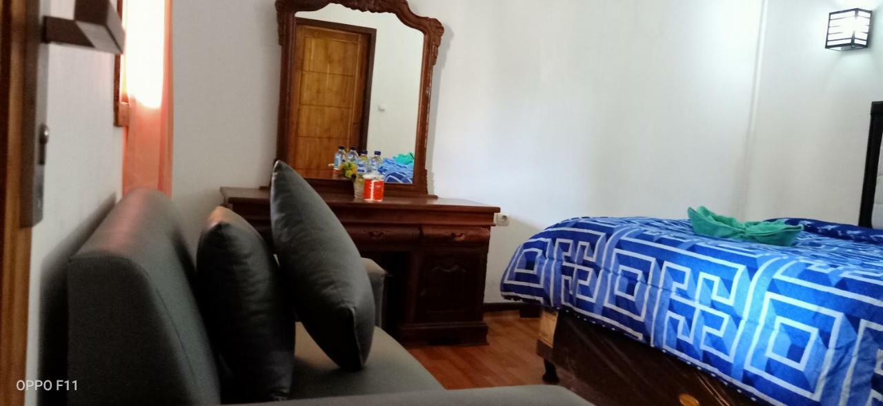 Tri Putri Homestay Kuta  Exterior foto
